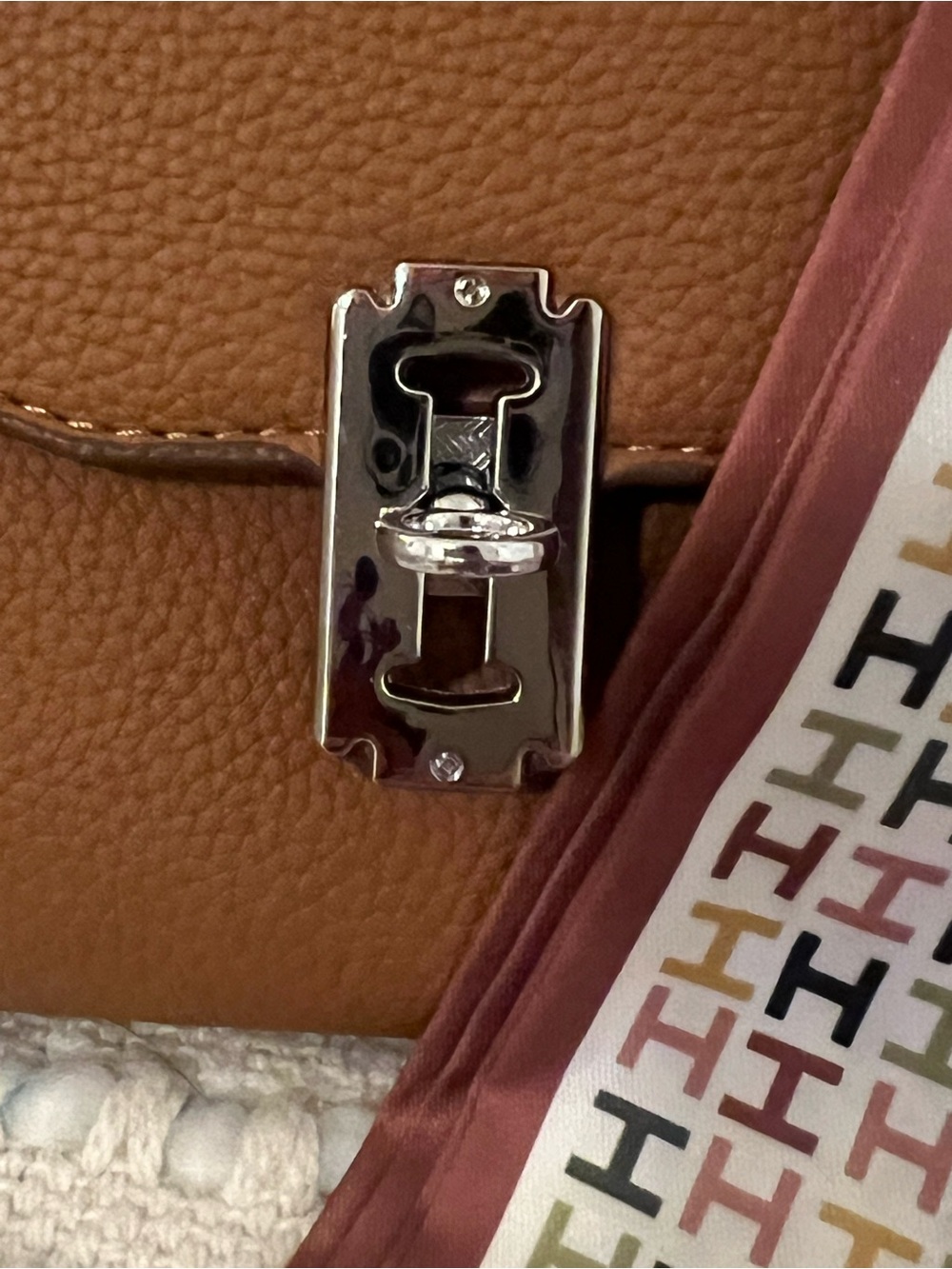 Brown Leather Shoulder Bag with Multicolor Twilly - Picture 2 of 9